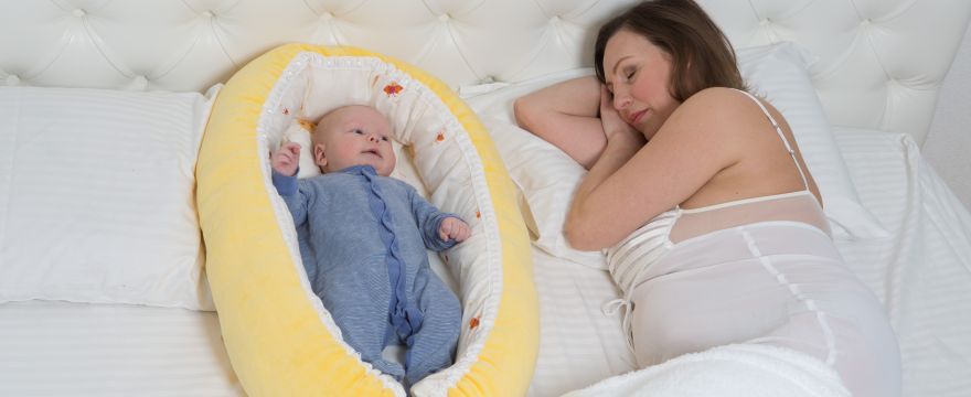 Ночные кормления малыша грудью