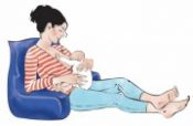 Крісло-подушка з підлокітниками та фіксуючим поясом